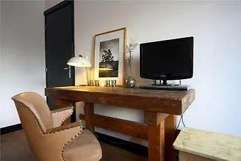 Stadhouderskade Apartment Amsterdam